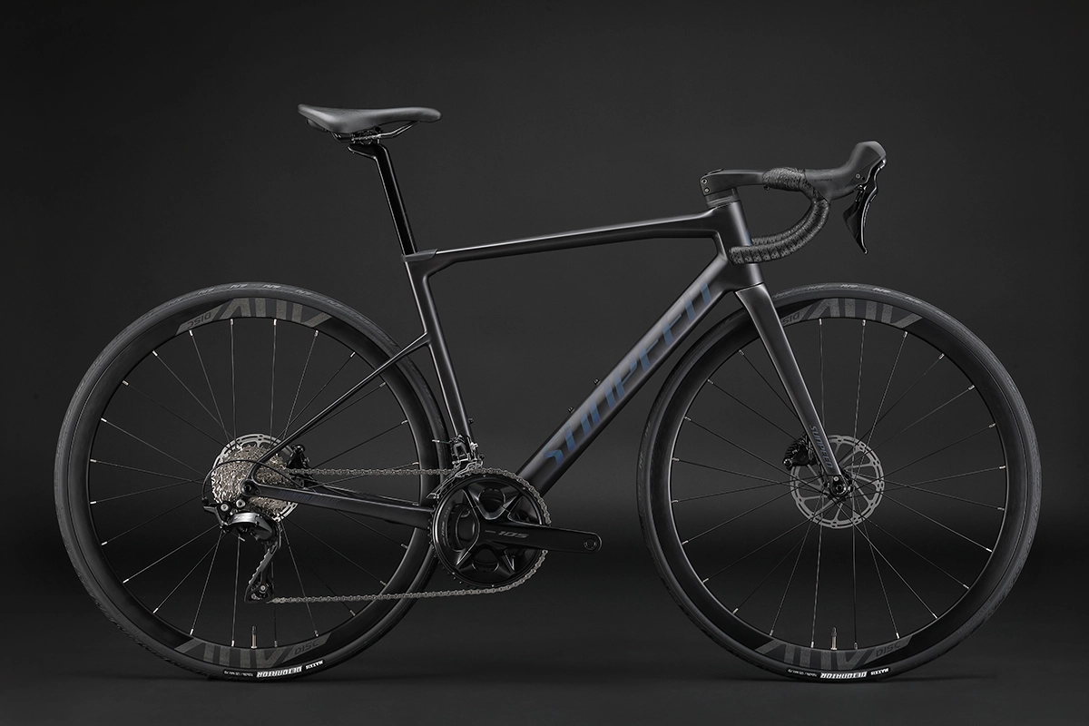 2024 New Invincible Expert Plus จักรยานเสือหมอบเฟรมคาร์บอน พร้อม Shimano 105 R7120 2x12 สปีด