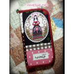 กระเป๋าใบยาว ลวดลายแนวสาวยิปซี โทนดำน้ำตาลแดง - ผ้าลายนี้หมดนะคะ