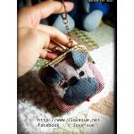 กระเป๋าปิ๊กแป๊กใส่เหรียญ ลายสก๊อตสีแดง น้องปั๊ก Pre Order