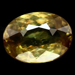 พลอยสฟีนซีลอนสีเหลืองเขียว 3.21 กะรัต