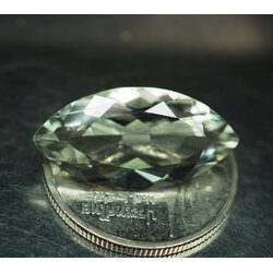 พลอยอะเมทิสต์สีเขียวอ่อน 6.25 กะรัต AAA