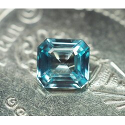 เพทายกัมพูชา 0.65 กะรัตสีฟ้า (0934)