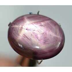 พลอยทับทิม 20.07 กะรัต 6 ขาแดงเข้ม (0214)