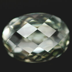 พลอยอะเมทิสต์สีเขียวเจียรตาข่าย 5.90 กะรัต AAA