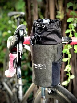 กระเป๋าวางบนท่อเฟรม Brooks England SCAPE FEED POUCH" New item for Bike Packing, Touring and Gravel Bike! 2022