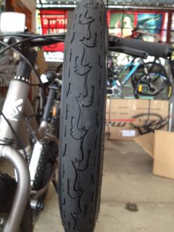 ยางนอกจักรยาน BMX Swallow 20x2.1