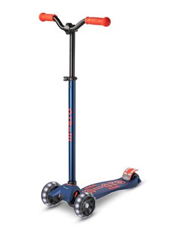 MICRO SCOOTERS รุ่น MAXI DELUXE PRO LED