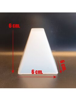 พิมพ์ซิลิโคน ทรงปิรามิด ขนาด 6x6x6 cm.