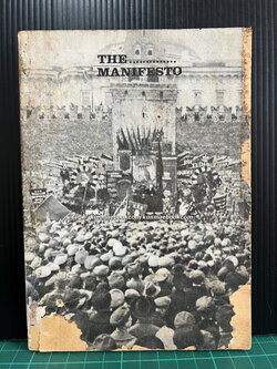 The...Manifesto ( แถลงการณ์พรรคคอมมิวนิสต์ ) คาร์ล มาร์กซ / เฟรเดอริค เองเกลส์