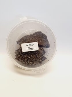 สีน้ำมันเกล็ด-ดำ