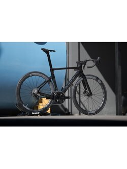 NEW 2026 Kaze Race Kansai 3 EVO.Ver | รถจักรยานเสือหมอบคาร์บอน 12 Speeds Shimano 105 Disc – น้ำหนักเบา 8 กก. ได้มาตรฐาน UCI