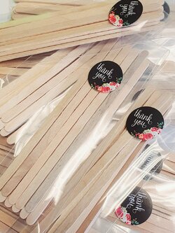 ไม้คนเทียน ขนาด 140x6x2mm. (บรรจุ 10 อัน)