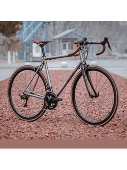 BOSKEY Shuttler Ti 2025 | จักรยานไทเทเนียม ชุดเกียร์ Shimano 105 R7000 ล้อคาร์บอน ยาง Continental Ultrasport