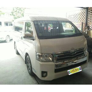 พรมปูพื้นรถเข้ารูป Toyota Ventury
