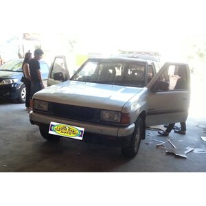 พรมปูพื้นรถเข้ารูป Isuzu Dragoneye Cab