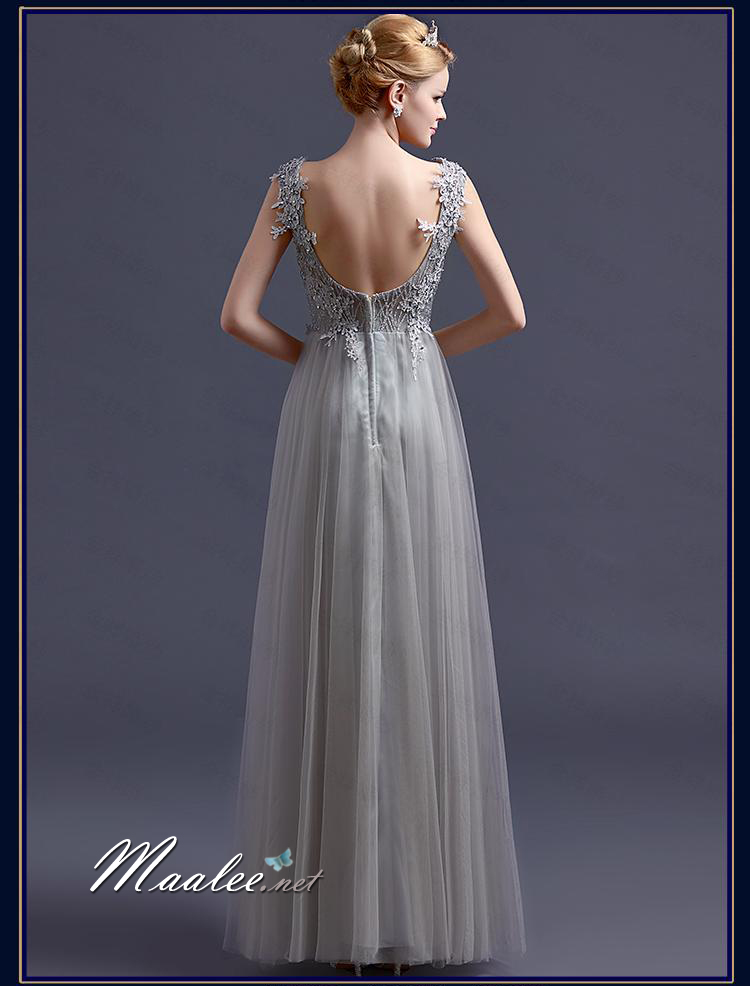 พร้อมเช่า ชุดราตรียาว แบบแขนกุด ช่วงอกปักลูกไม้แต่งลูกปัดหรู ตัวกระโปรงยาวผ้าตาข่าย สวยพริ้ว สีเทา