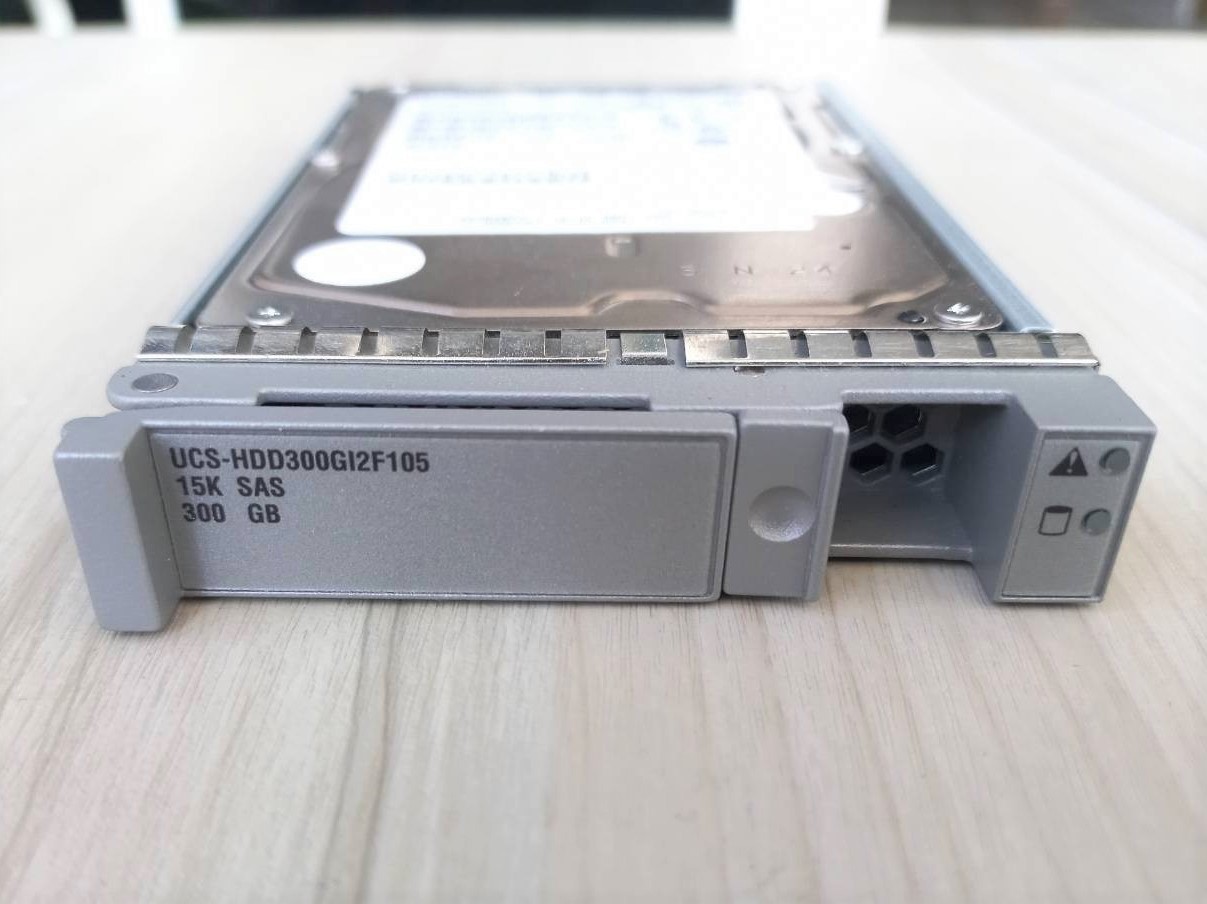 HDEAA00JAA51 Toshiba 2.5 SAS Hard Drive1 model MK3001GRRB.