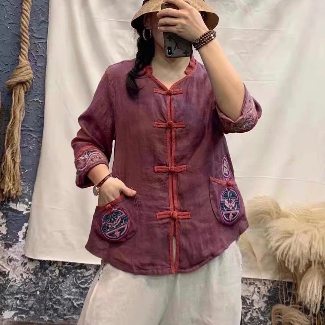 เสื้อผ้าลินินลายปักแต่งกระเป๋า