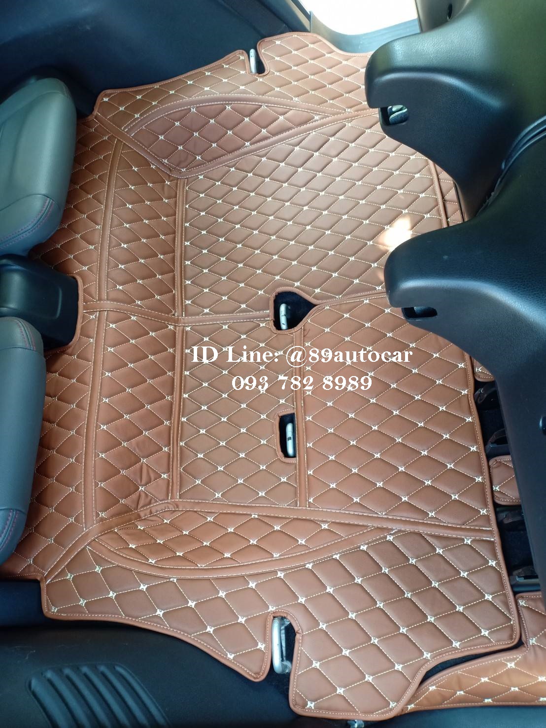 พรมรถยนต์ 7D Isuzu Mu-X 2020 ปูพรม7D สีน้ำตาลเข้ม + ไวนิลสีครีม