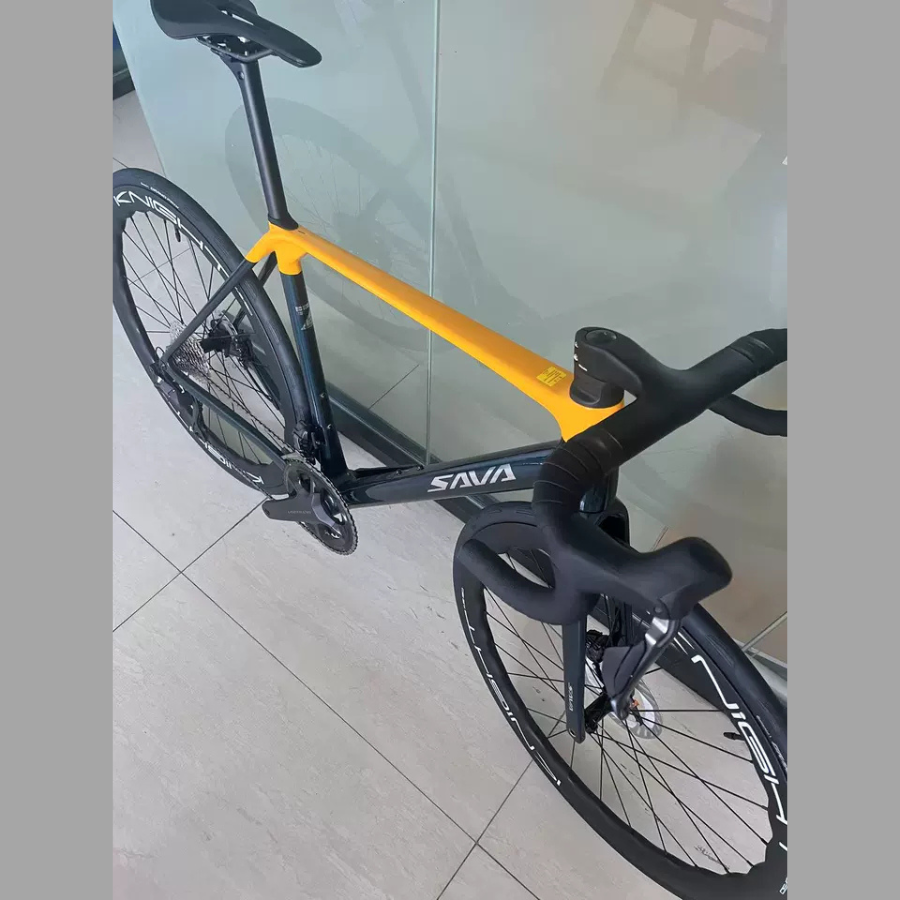 SAVA R8-UT Carbon Road Bike | Shimano Ultegra Di2 R8170 | Wave Carbon Wheelset | Only 7.34 kg | THB 84,900