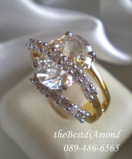 BR604+++แหวนVery Luxury Oval+++ สุดยอดความหรูหรา กับเพชรรูปไข่ขนาดใหญ่ 5 กะรัต ดีไซน์ Modern มากๆๆ ใส่แล้วไฮโซ เปรี้ยว ทันสมัย ดูแฟชั่น สุดๆๆ