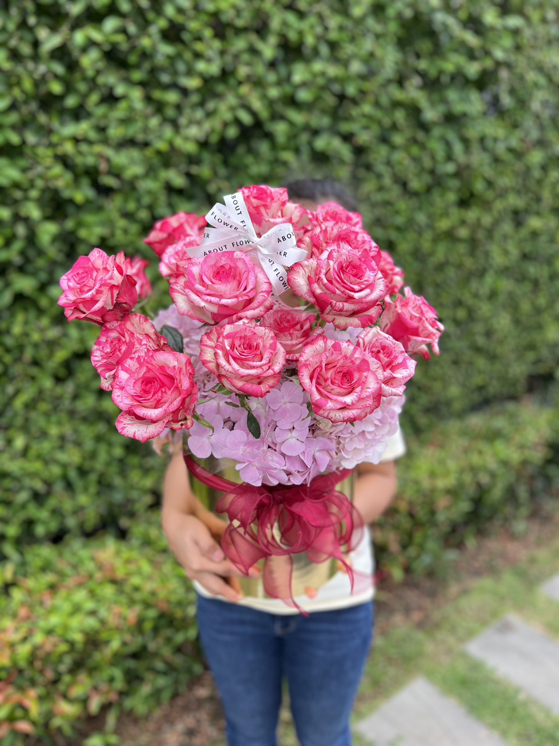 Fresh Ecuador Rose Box กล่องดอกกุหลาบเอกวาดอร์ นำเข้า คัด Size ช่อ 18-20 ดอก พร้อมตกแต่ง สามารถเปลี่ยนสีได้