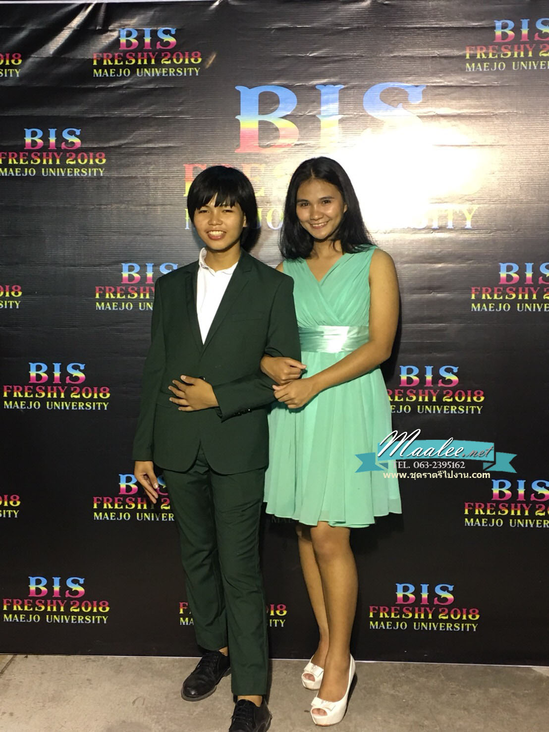 พร้อมเช่า ชุดราตรีสั้น แขนกุด สีน้ำทะเล คอวีหน้า หลัง จับเดรปสวย คาดเอวผ้าซาติน