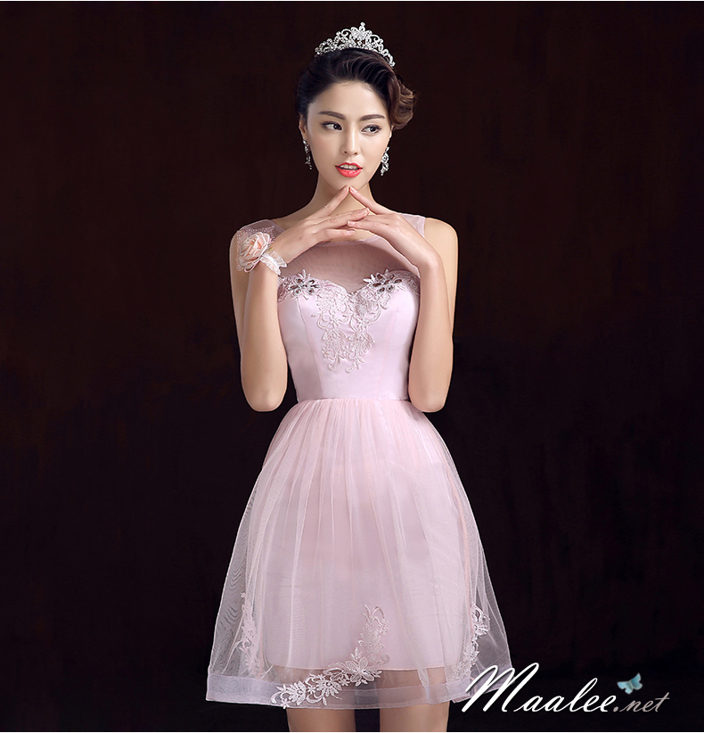 พร้อมส่ง ชุดราตรีสั้น แขนกุด แบบเรียบหรู แต่งผ้าตาข่ายแซมด้วยลูกไม้&คริสตัล สีชมพู