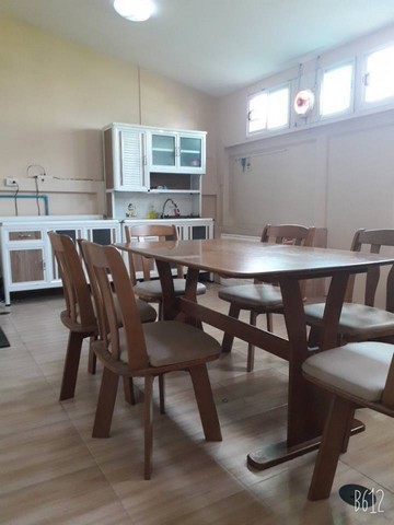 ให้เช่าทาวน์เฮาส์ 2 ชั้น 22.2 ตร.ว.หมู่บ้านโกลเด้น ทาวน์ เกษตร-ลาดปลาเค้า ซอยลาดปลาเค้า 72