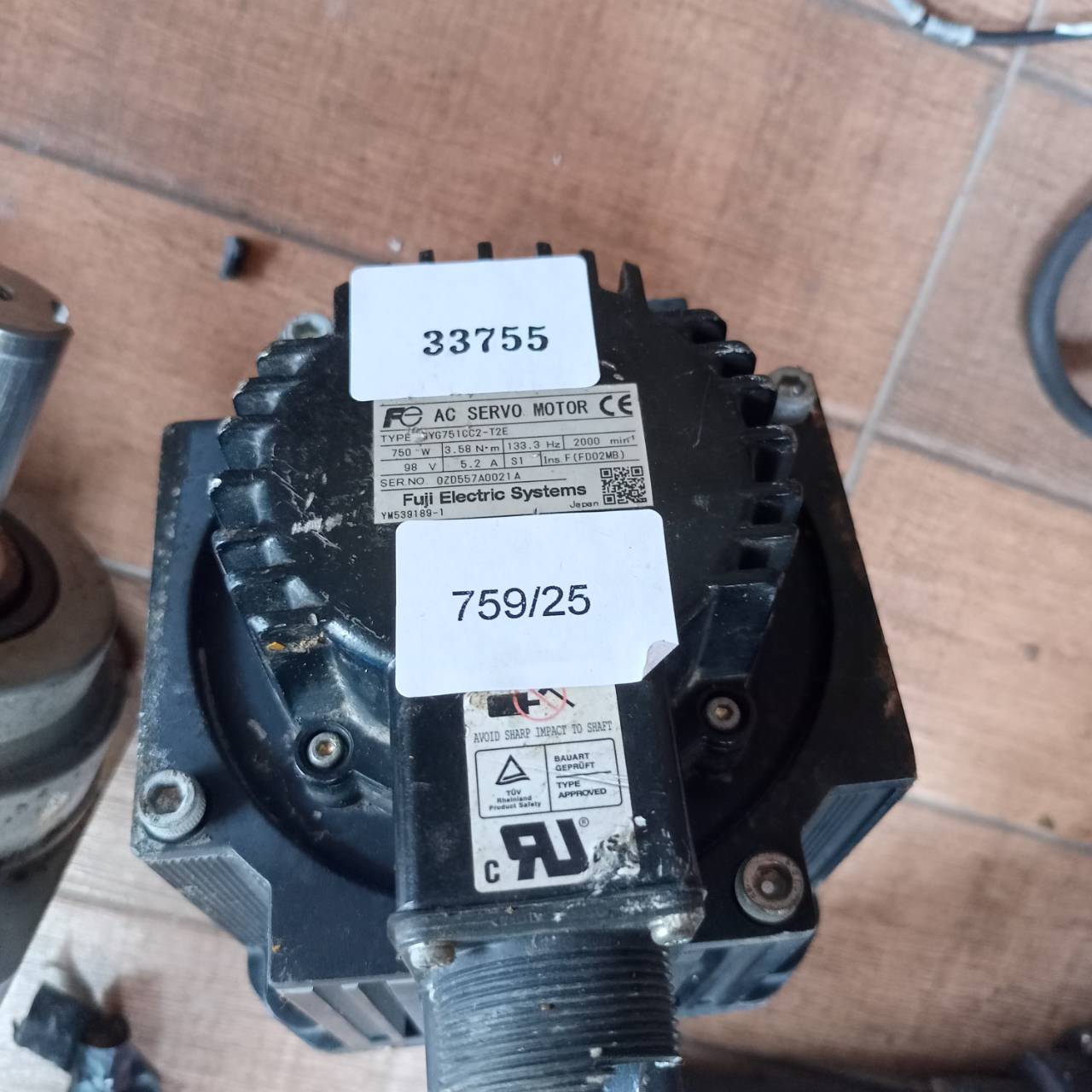 GYG751CC2-T2E SERVO MOTOR " FUJI "