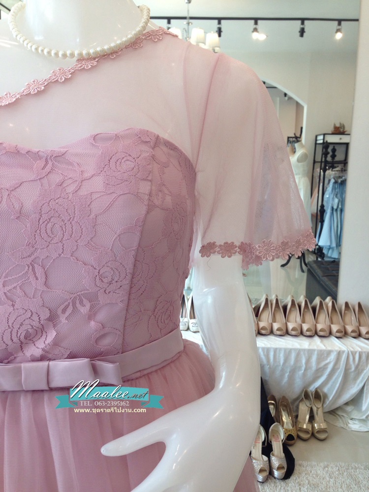 พร้อมส่ง ชุดราตรีสั้น เพื่อนเจ้าสาว กระโปรงตาข่าย สี Nude แบบ B ไหล่เฉียง อกแต่งลูกไม้ พร้อมโบว์คาดเอว (จับสม๊อกด้านหลัง)