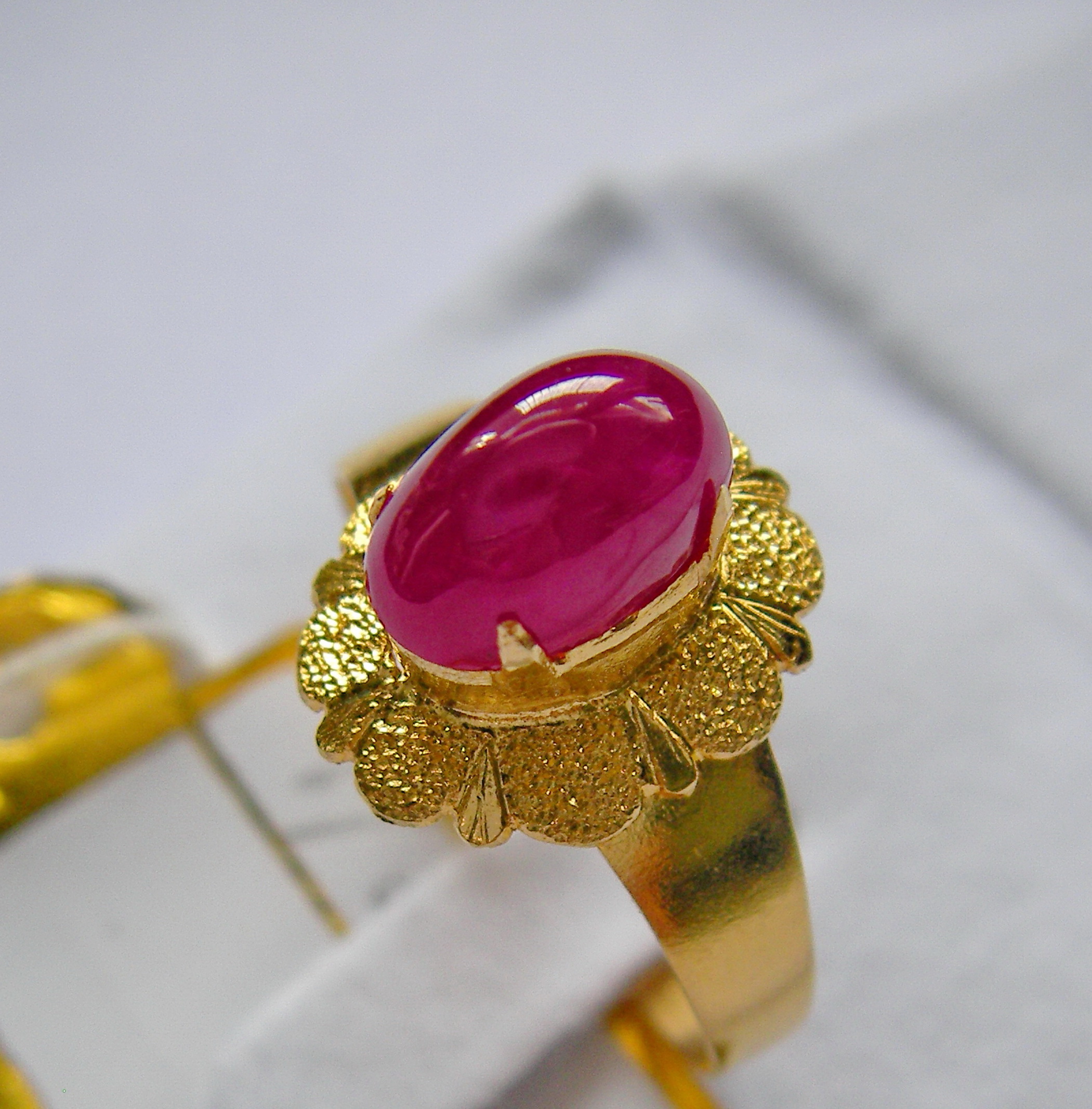 ทับทิมพม่า 緬甸紅寶石 Ruby Myanmar Sapphire นน. 2.43 ct.