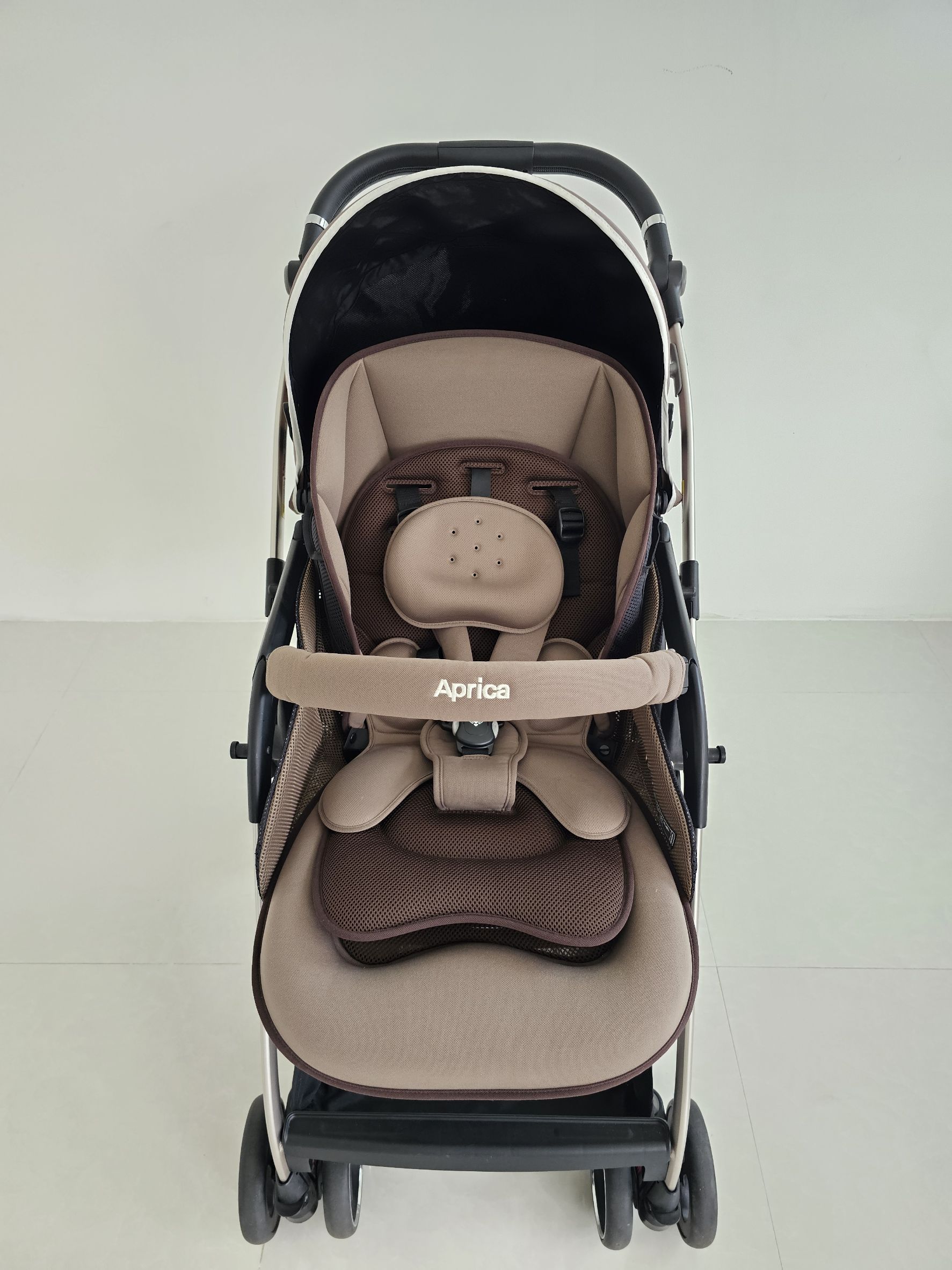 Aprica Optia Cushion สีน้ำตาล