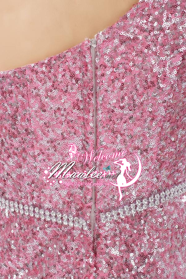 พร้อมเช่า ชุดราตรียาว ไหล่เฉียง สี Champagne ปักเลื่อมทั้งตัว แต่งคริสตัลช่วงคอ