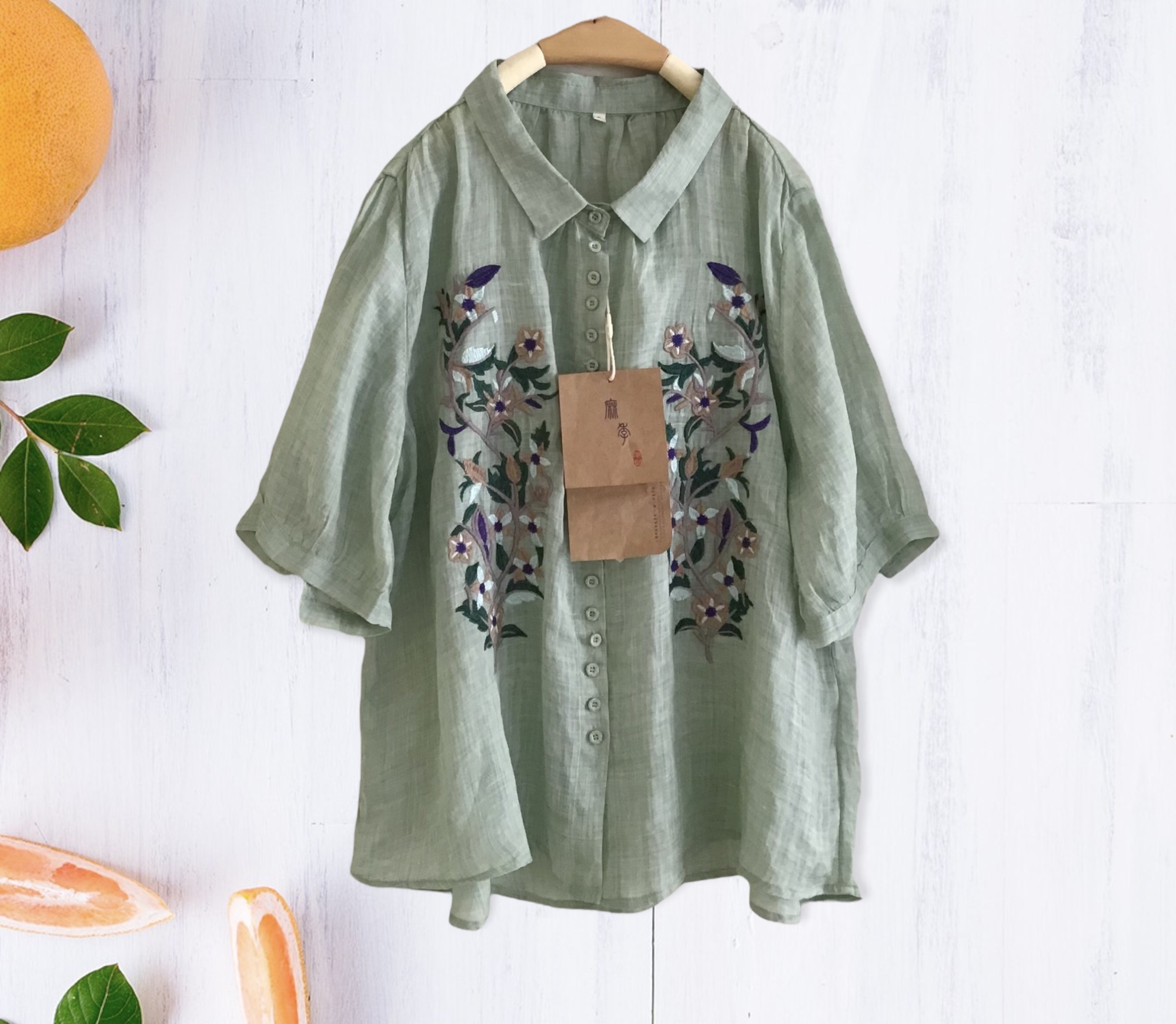 เสื้อผ้าลินินลายปัก