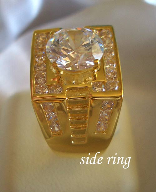 BR807+++แหวนชายดีไซน์สี่เหลี่ยมหรูหรา+++หรูสุดๆ เพชรแพรวพราว พร้อมโชว์เพชรขนาด 2 กะรัตกว่าๆ สวยเหมือนออกมาจากร้านจิวเวลลี่เลยค่ะ
