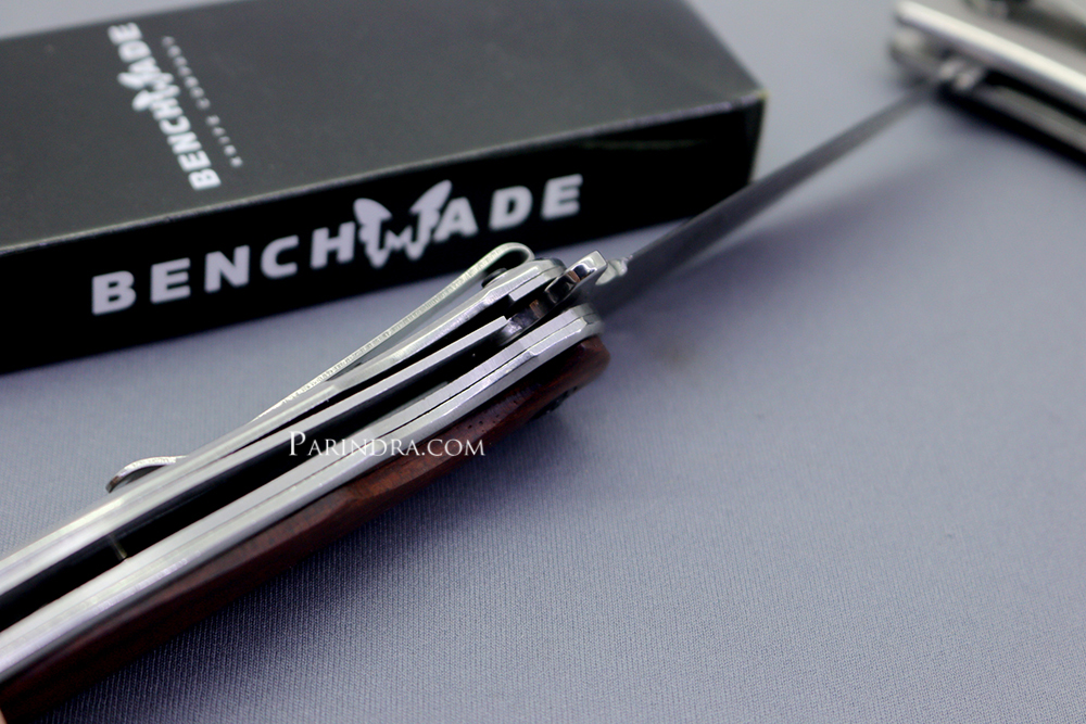 มีดพับ BenchMade สี เงินเงา ด้ามฝังไม้ รุ่น DA76 (OEM)
