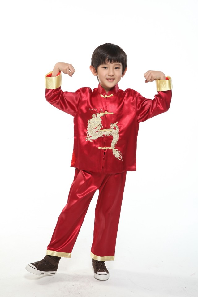 พร้อมเช่า ชุดจีนชายเด็ก เสื้อคอจีน ผ้าไหมจีน สีไวน์แดง ปักลายมังกร (เฉพาะ 2 ขวบ)