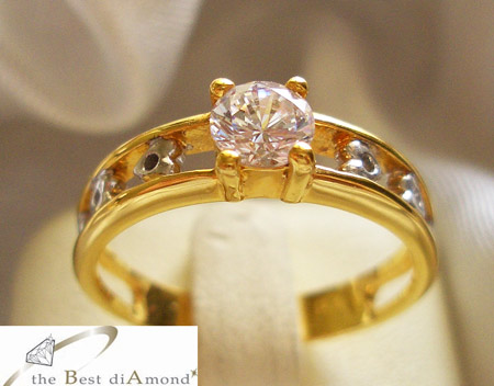 แหวนเดี่ยว เพชรกลม คลาสลิค ดีค่ะ น่ารักดีค่ะ เรียบเก๋ ชุปทองแท้ 24 K 5 ไมครอน รหัส BR006 R