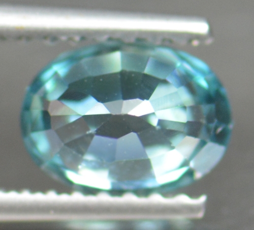 เพทายสีฟ้าน้ำทะเล (Zircon) 1.30 กะรัต (0552)