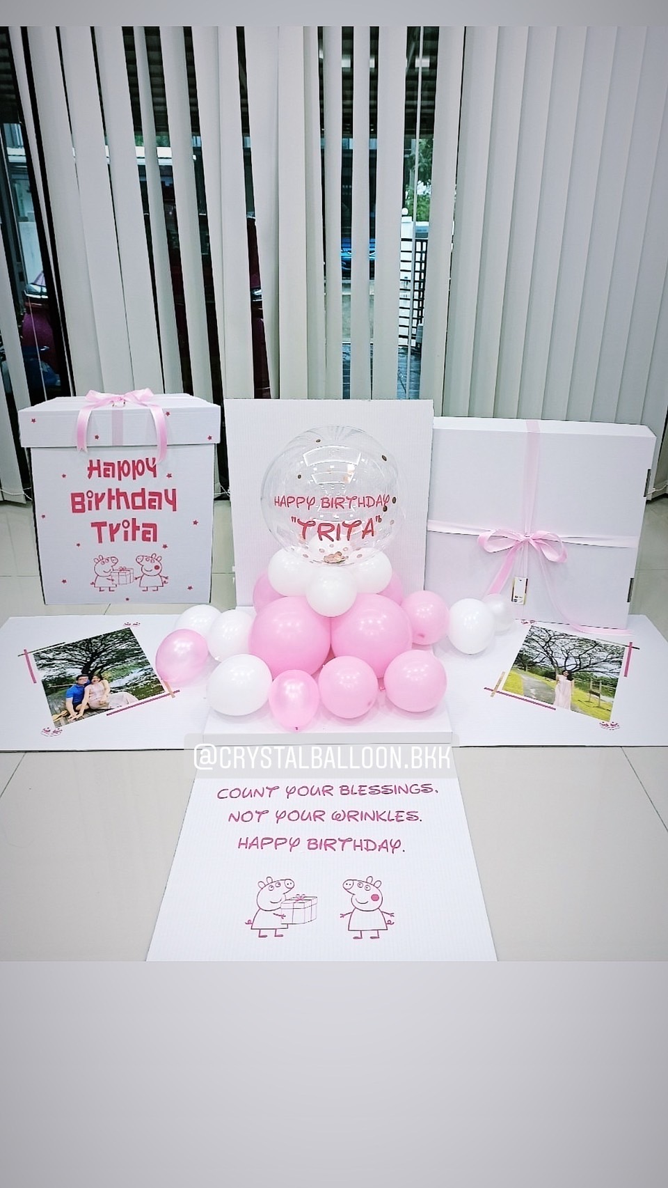 Happy Birthday Surprise Box กล่องเซอร์ไพร์วันเกิด Theme สีชมพู Bubble ตั้งฐาน พร้อมตกแต่ง สามารถใส่รูปได้ 2 ใบ สามารถเปลี่ยนสีลูกโป่ง/เปลี่ยนข้อความได้