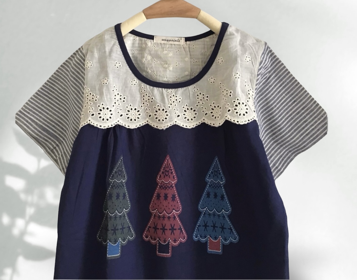 เสื้อยืดแต่งผ้าลูกไม้