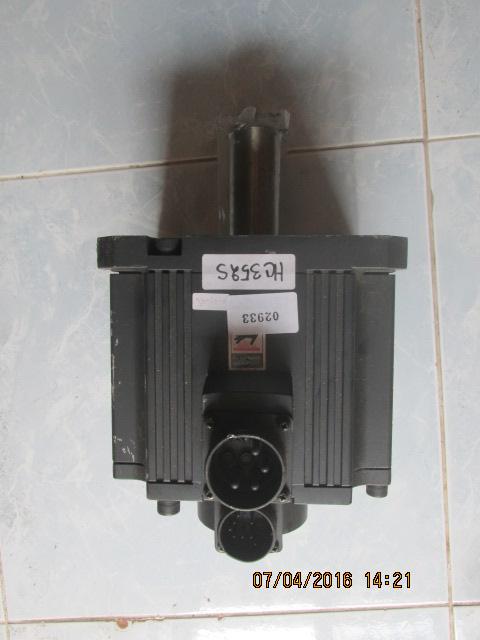SERVO MOTOR “ MITSUBISHI ” รุ่น HC352S