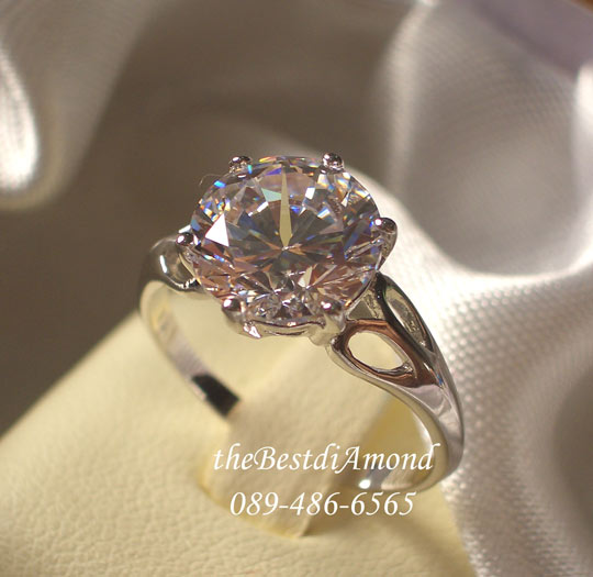 BR401RD+++แหวนชูขนาดเกือบ 3 กะรัต+++เรียบ หรูหรา สวยมากๆๆๆ เพชรแวววาว เหมือนจริงมากๆเล่นไฟสุดๆ วงนี้ต้องมีไว้นะคะ แบบยอดนิยม ไม่ตกtrend ค่ะ