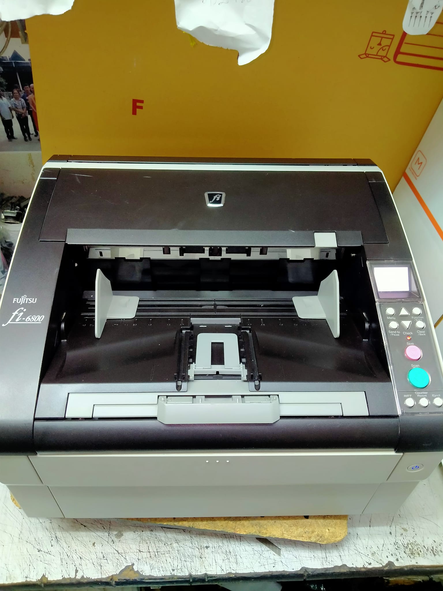 เครื่องสแกนเนอร์ไซส์ A3 Fujitsu FI-6800 มือสอง