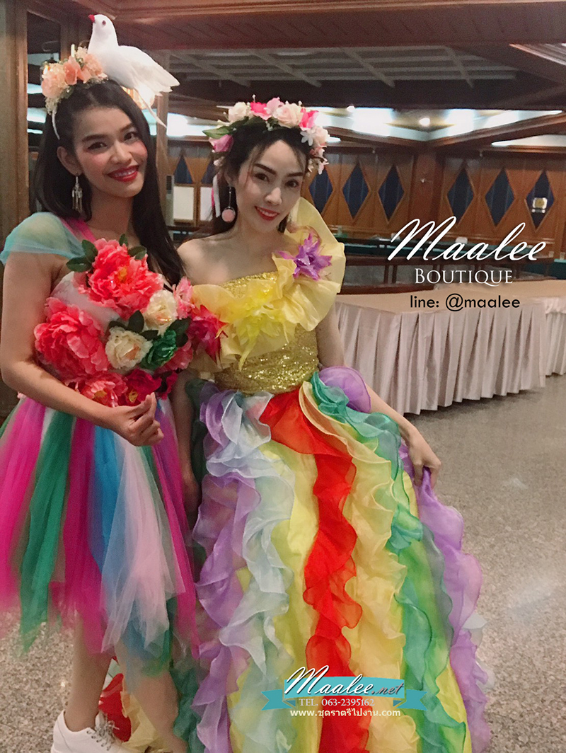 พร้อมเช่า ชุดแฟนซียาว ไหล่เดียว สีรุ้ง ระบายฟูสวย ช่วงอกปักเลื่อมแต่งดอก (ซิปหลัง)