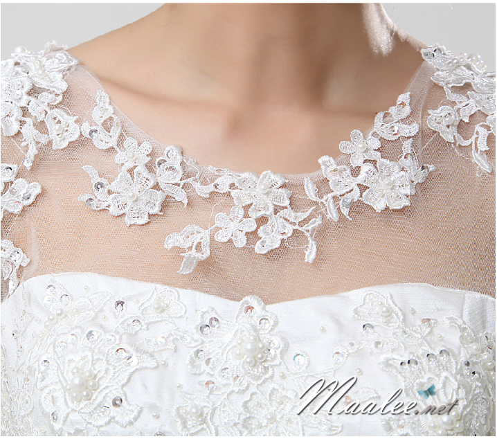 พร้อมส่ง ชุดราตรียาว สี ครีม Champagne คอปาด แต่งลูกไม้หรูเซาะดอก ปักลูกปัด