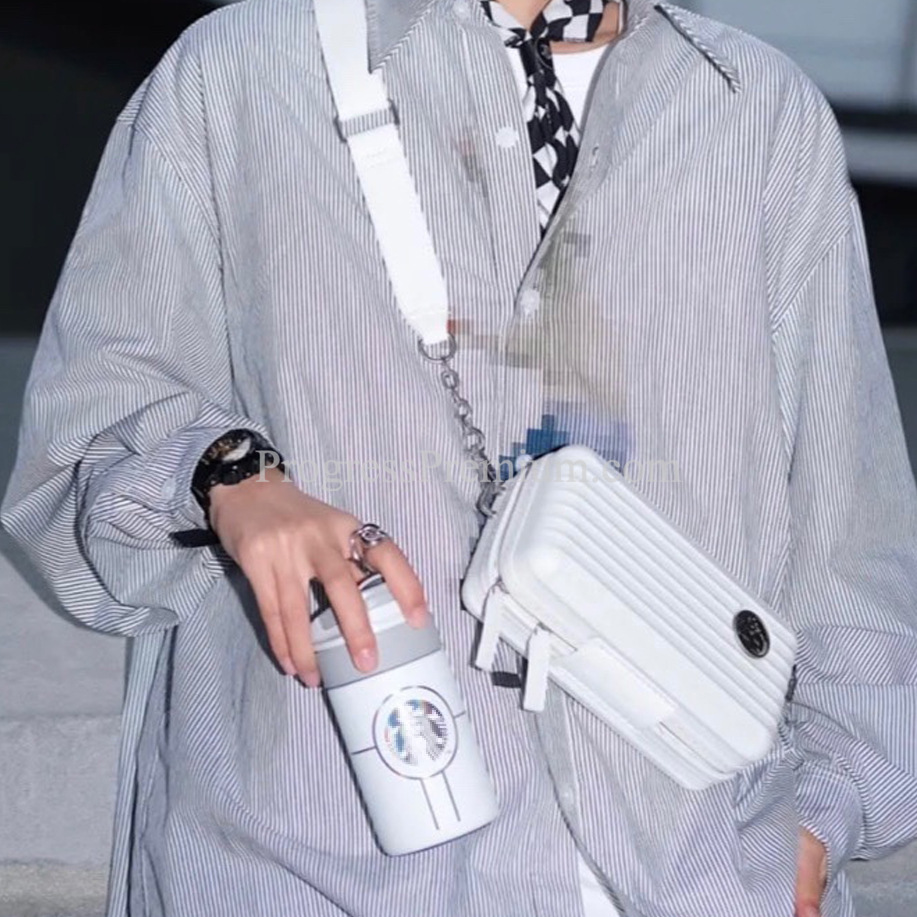 กระเป๋าสะพายข้าง