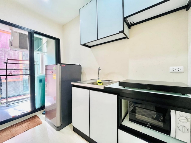 ให้เช่าคอนโด เดอะ คิวบ์ พลัส แจ้งวัฒนะ ชั้น 3 ตึก D 28 ตรม.เฟอร์ครบ เครื่องใช้ไฟฟ้าครบ มีเครื่องซักผ้า