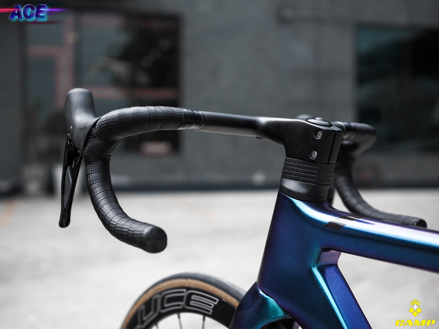 จักรยานเสือหมอบ CAMP ACE DISC Carbon Roadbike เกียร์ Shimano 105 2*11 สปีด ล้ออลู (Model 2022)